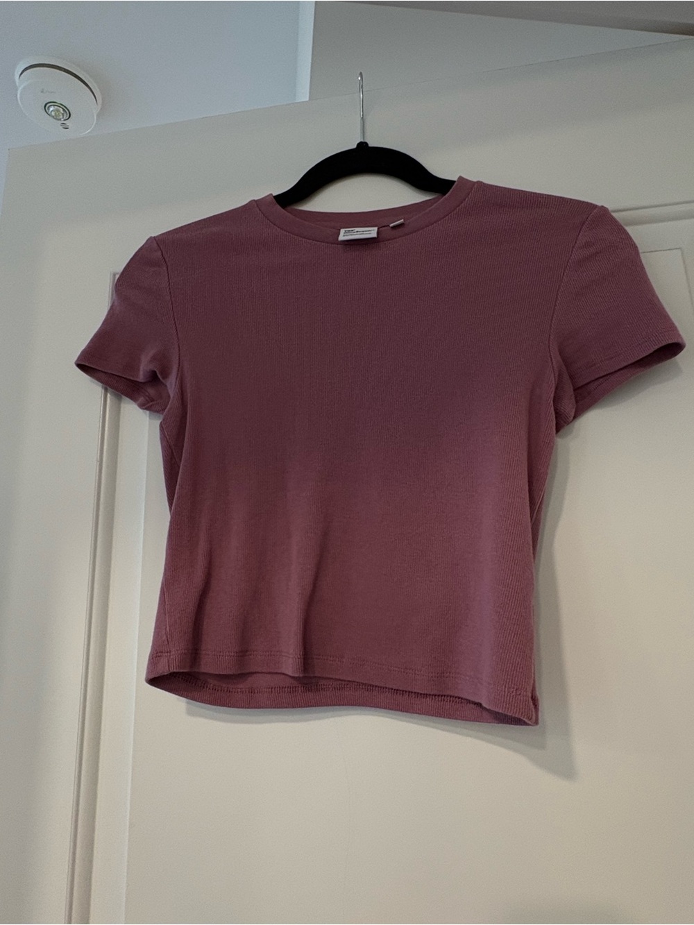 TNA Ribbed Short Sleeve Crop Tee - Mauve Pink